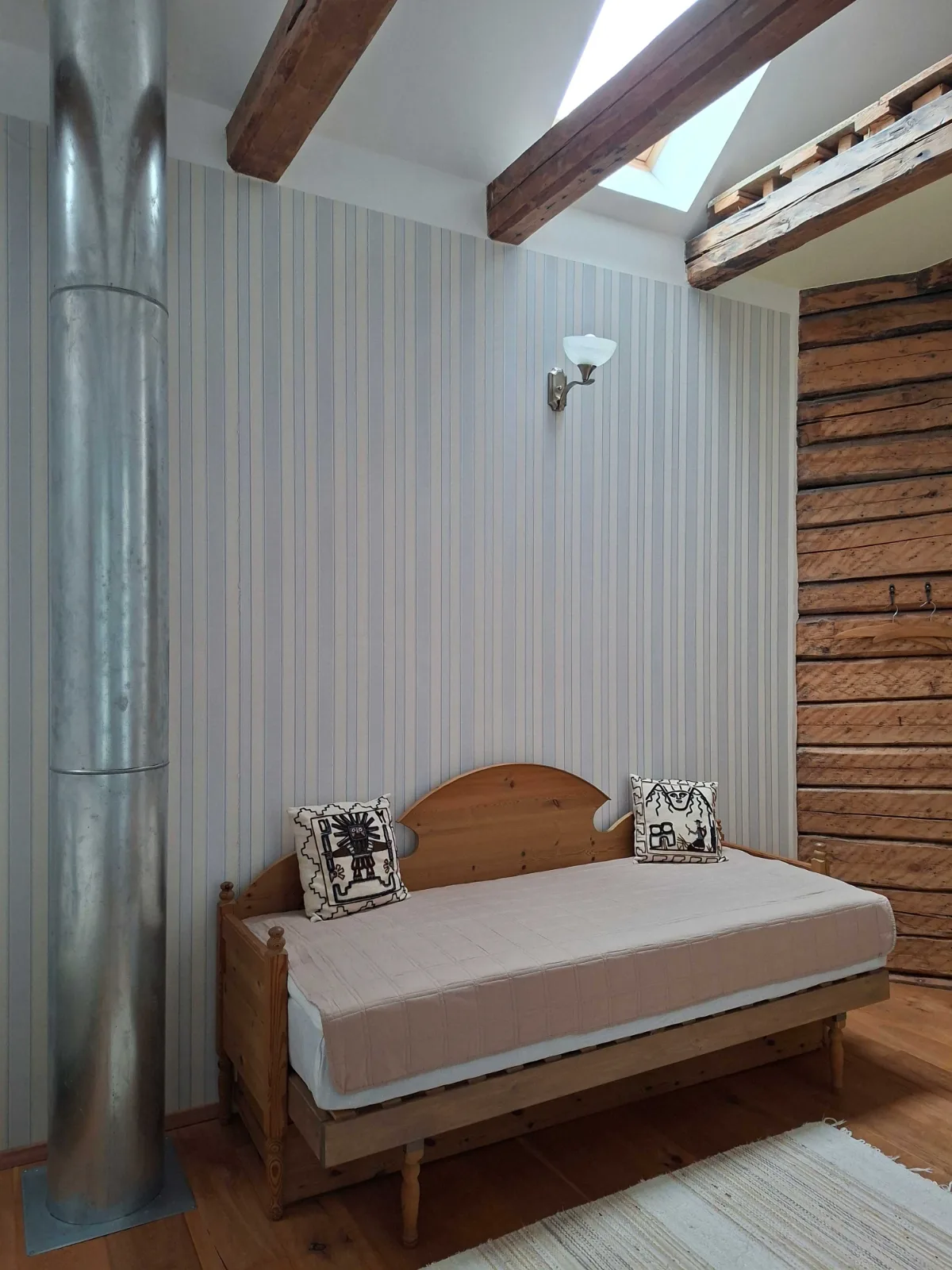 Second bed